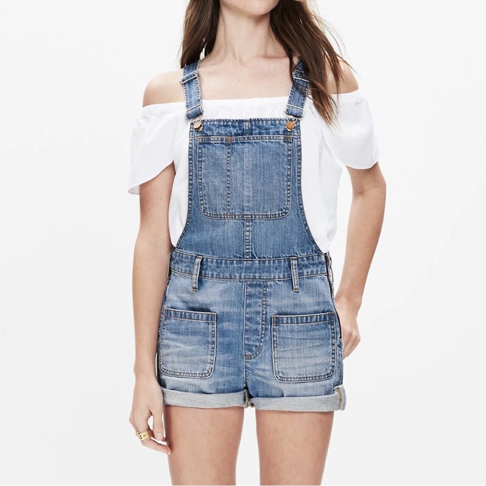 Madewell Women’s Adirondack Shorts Overalls in Isley Medium Wash Size M
